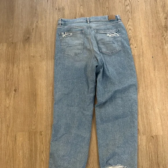 American Eagle Outfitters Ripped Straight Leg Jeans - Light Blue - Picture 6 of 6